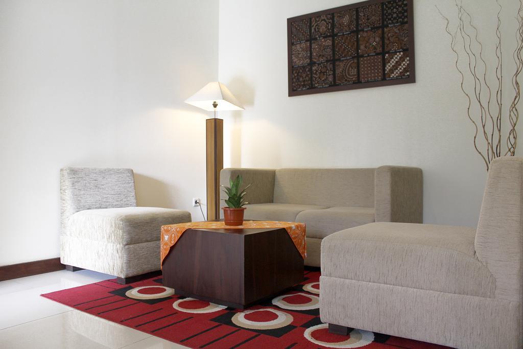 Gowongan Inn Yogyakarta Phòng bức ảnh