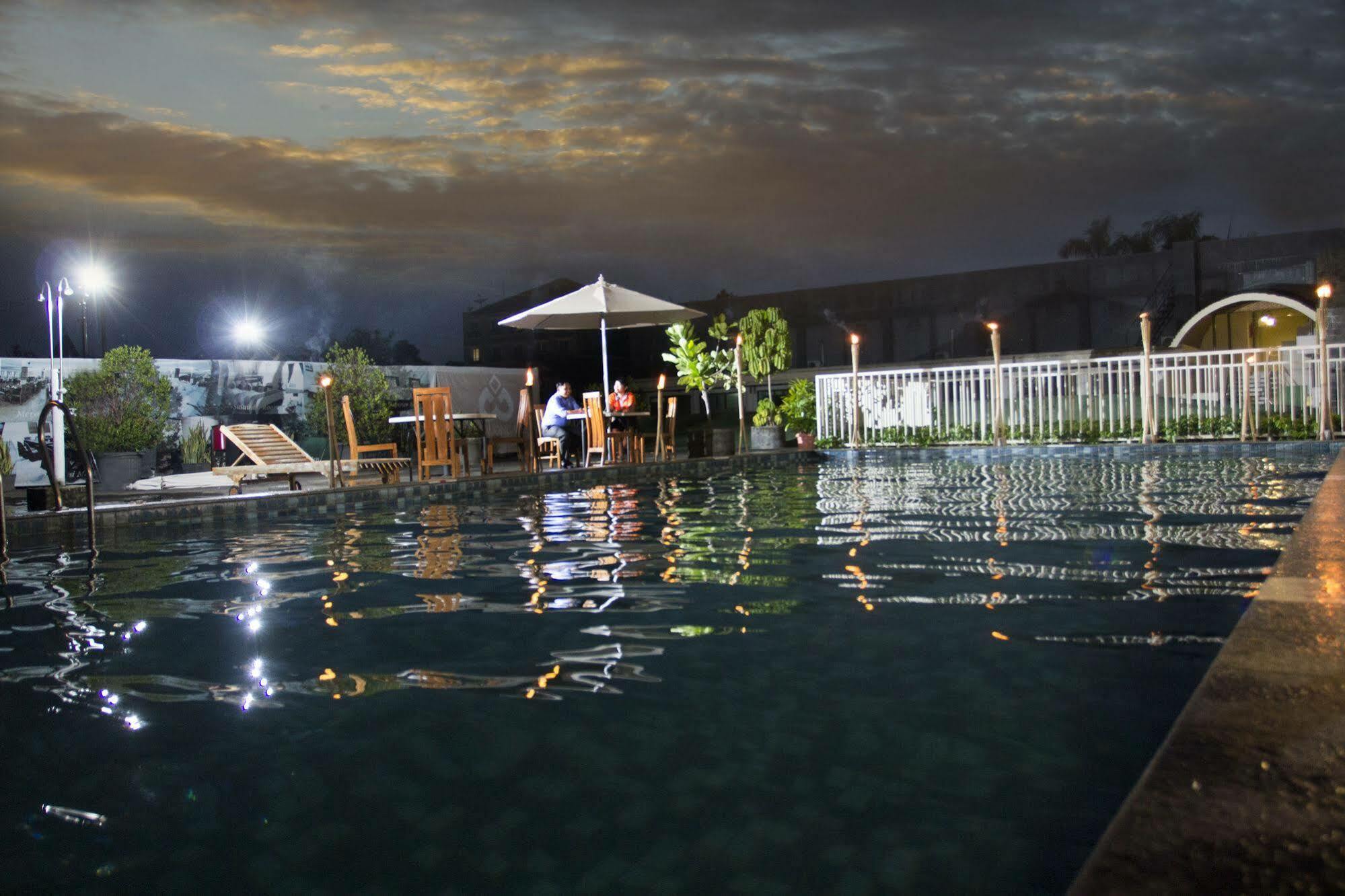 Gowongan Inn Yogyakarta Ngoại thất bức ảnh