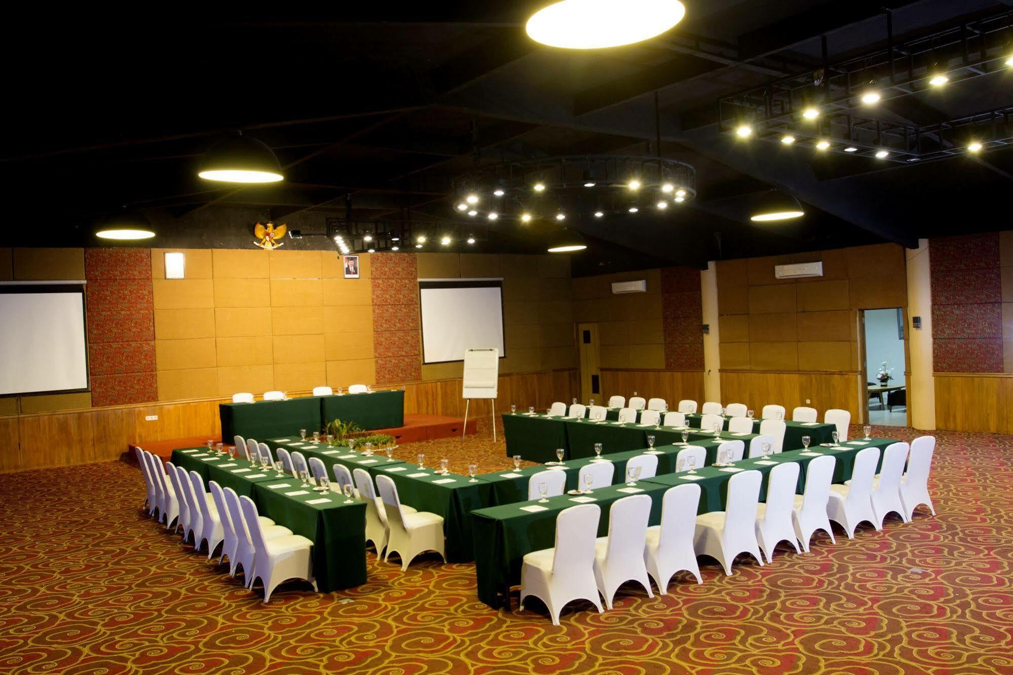 Gowongan Inn Yogyakarta Ngoại thất bức ảnh