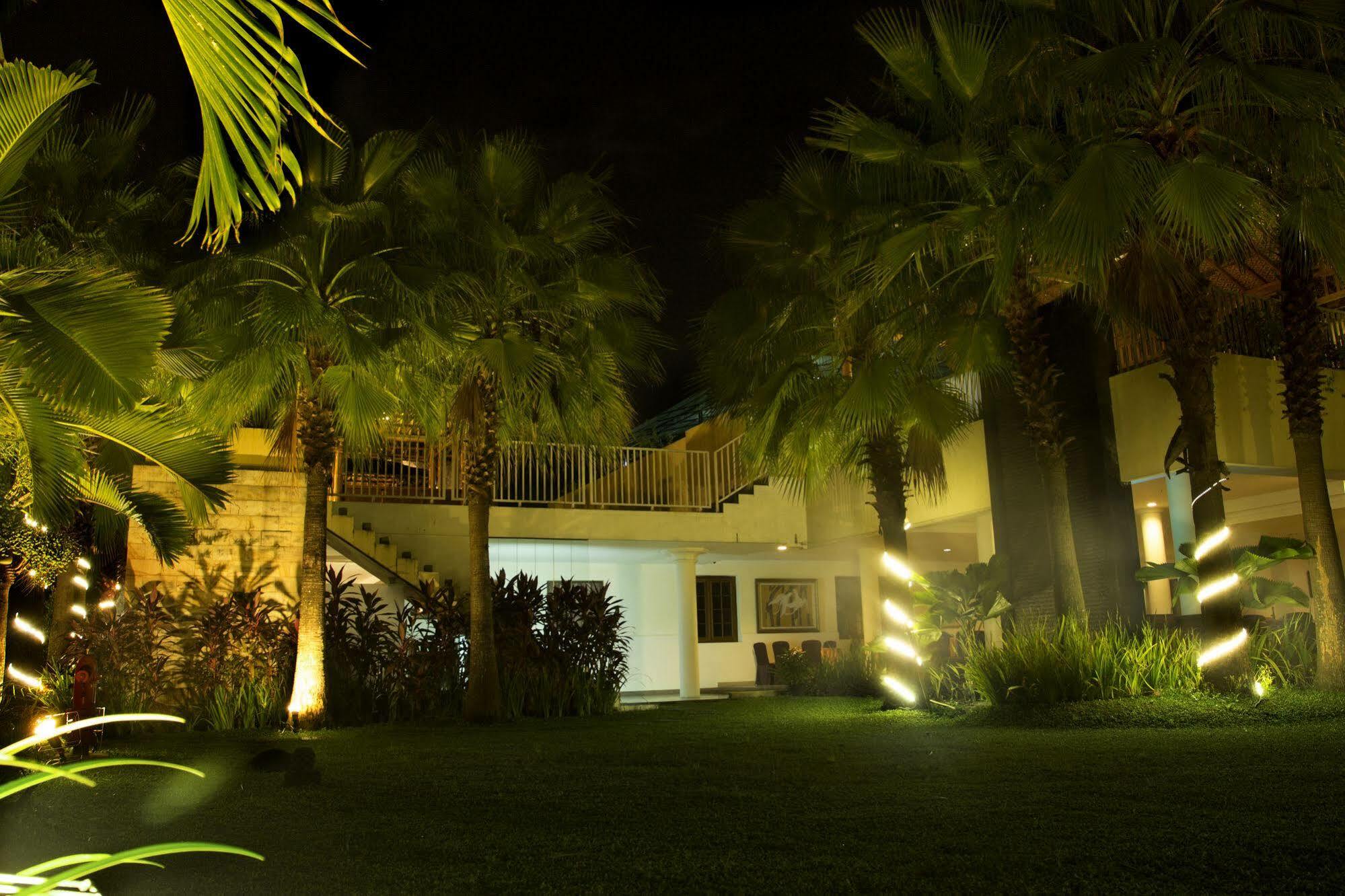 Gowongan Inn Yogyakarta Ngoại thất bức ảnh